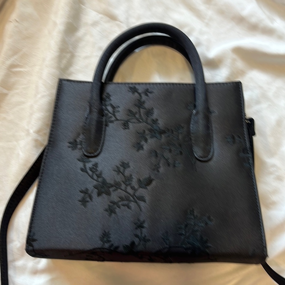 Nine west black purse floral shoulder bag snap closure